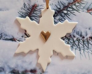 Large Snowflake - Gold Heart