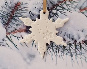 Small Snowflake - Embossed Flakes
