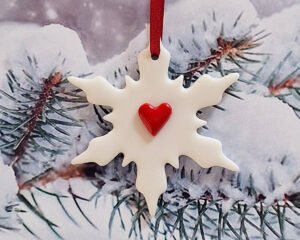Small Snowflake - Red Heart