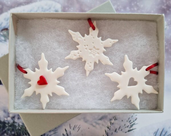Set of 3 Small Snowflakes - Mixed Red Heart