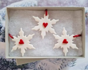 Set of 3 Small Snowflakes - Red Hearts