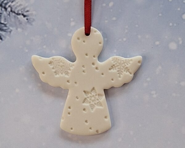Small Angel - Embossed Flakes