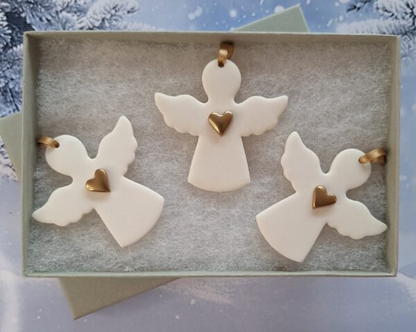 Small Angels Set of 3 Hearts - Image 4