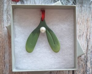 Alternative view of Green Mistletoe - Hand Painted