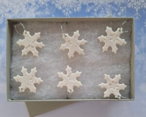 Set of 6 Titchy Snowflakes Embossed Flakes