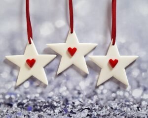 Small Stars Set of 3 Red Hearts