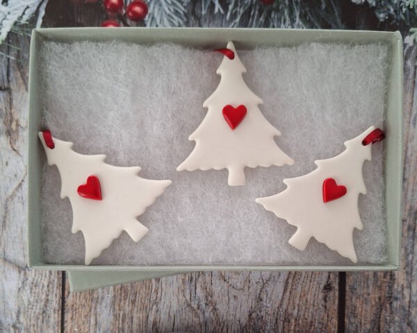 Small Trees Set of 3 Hearts - Image 2