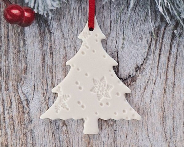 Small Tree - Embossed Flakes - Image 6