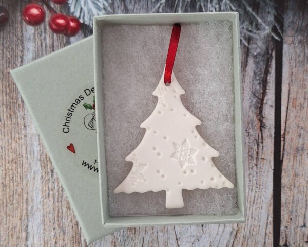 Small Tree - Embossed Flakes - Image 5