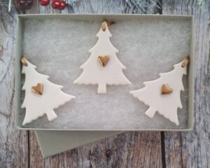 Small Trees Set of 3 Hearts