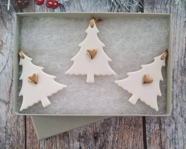 Small Trees Set of 3 Hearts