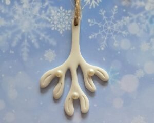 Scandi Mistletoe