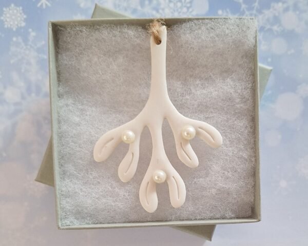 Scandi Mistletoe - Image 2