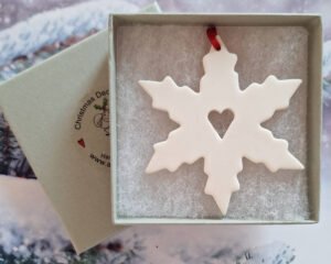 Alternative view of Large Snowflake - Open Heart