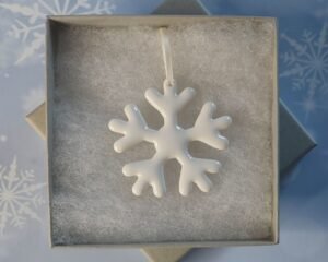 Alternative view of Medium Glazed Snowflake