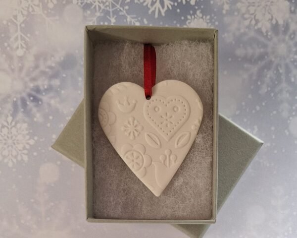 Scandi White Heart - Image 3