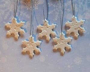 Titchy Snowflakes - Set of 5 Snowflake Pattern